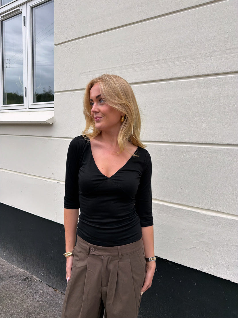 Sia V-neck 3/4 Sleeve Top - Black