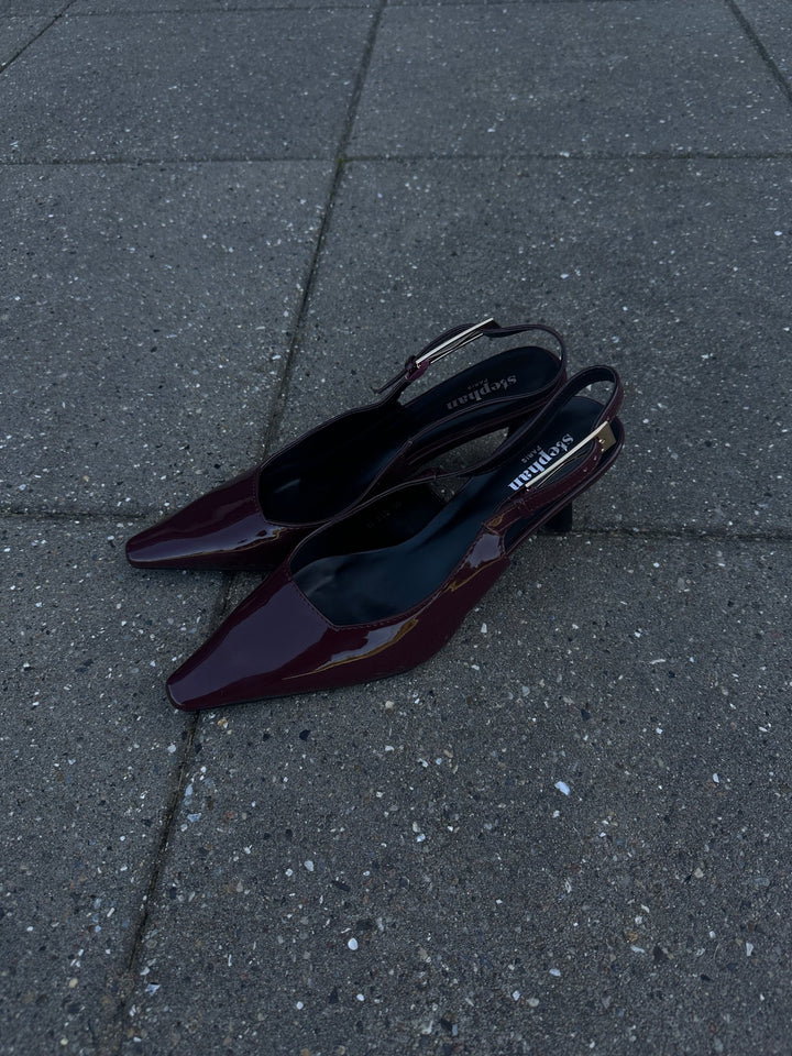 Aya Low Heel Pumps - Burgundy