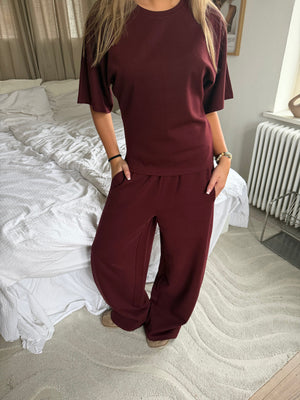 Riley Barrel Leg Sweatpants - Burgundy