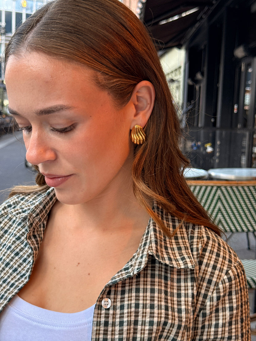 Dora Stroke Earrings - Gold Plated