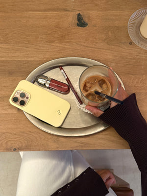 iPhone 15 Cover - Butter Yellow