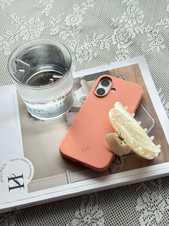 iPhone 16 Cover - Peach