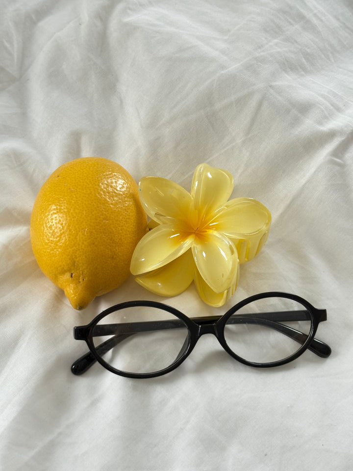 Gry Flower Hairclip - Light Yellow